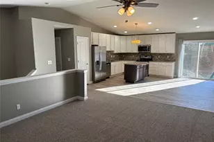 434 Honeysuckle Creek Dr Dr, Wentzville, MO 63385 - Photo 3