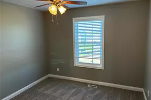434 Honeysuckle Creek Dr Dr, Wentzville, MO 63385 - Photo 9