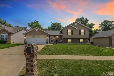 527 Sceptre Road, Wentzville, MO 63385 - Photo 1