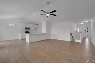 2347 Reiff Dr, Florissant, MO 63031 - Photo 3