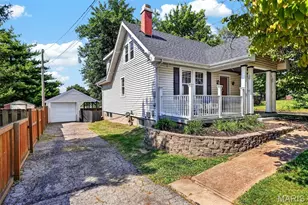 2103 W Randolph St, Saint Charles, MO 63301 - Photo 1