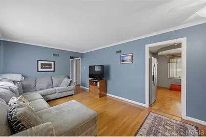 8139 S Laclede Station Road, Saint Louis, MO 63123 - Photo 5