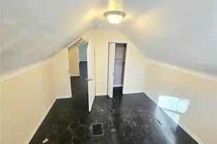 1372 Heydt Ave, Saint Louis, MO 63135 - Photo 9