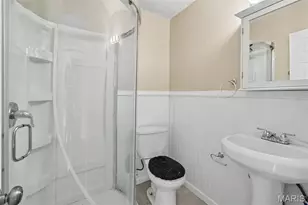 10866 Mercer Ct Ct, Saint Ann, MO 63074 - Photo 9
