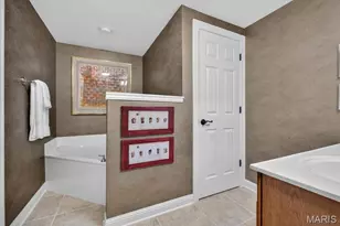731 Bordeaux Cir, Saint Albans, MO 63073 - Photo 51