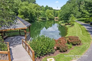1529 Autumn Leaf Dr, Ballwin, MO 63021 - Photo 41
