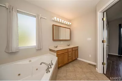 5 Thoroughbred Drive, Wright City, MO 63390 - Photo 19