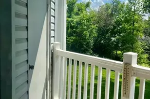 1942 Marine Terrace Dr, Saint Louis, MO 63146 - Photo 21