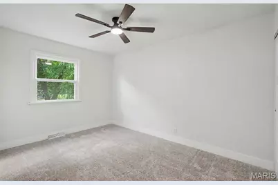 13 Castle Drive, Florissant, MO 63034 - Photo 21
