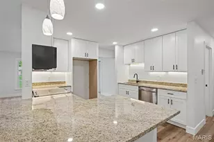 13 Castle Dr, Florissant, MO 63034 - Photo 13