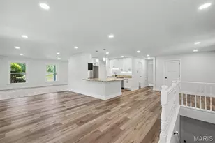 13 Castle Dr, Florissant, MO 63034 - Photo 11