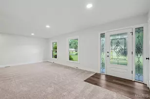 13 Castle Dr, Florissant, MO 63034 - Photo 5