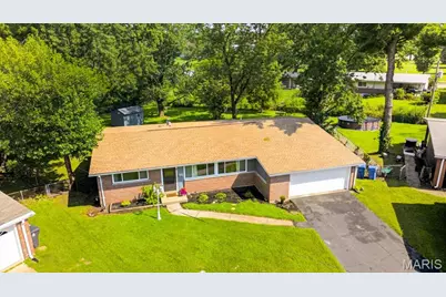 5 Filly Court, Florissant, MO 63033 - Photo 5