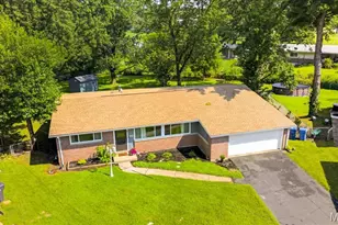 5 Filly Ct, Florissant, MO 63033 - Photo 5