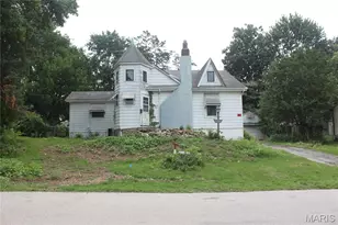 448 Magnolia Ave, Kirkwood, MO 63122 - Photo 1