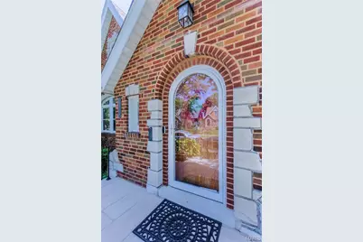 5408 Tholozan Avenue, Saint Louis, MO 63109 - Photo 3