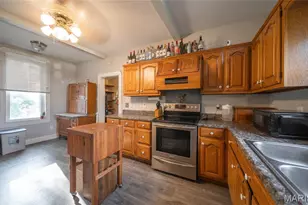 203 Springfield Rd, Robertsville, MO 65066 - Photo 9
