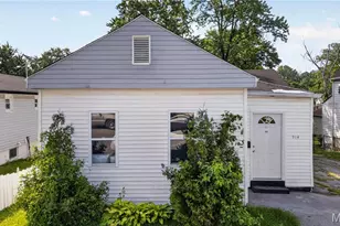 914 Dammert Ave, Saint Louis, MO 63125 - Photo 1