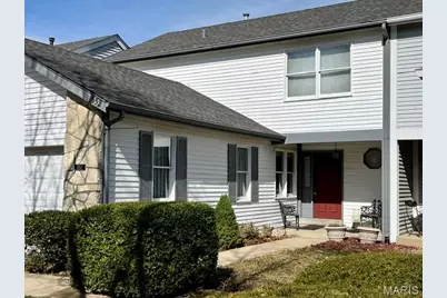1552 Charlemont Drive, Chesterfield, MO 63017 - Photo 1