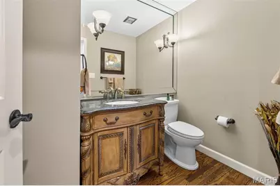 2401 Wexford Woods Court, Town and Country, MO 63131 - Photo 25