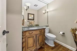 2401 Wexford Woods Ct, Town and Country, MO 63131 - Photo 25