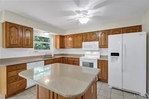 1848 Summitview Dr, Saint Charles, MO 63303 - Photo 13
