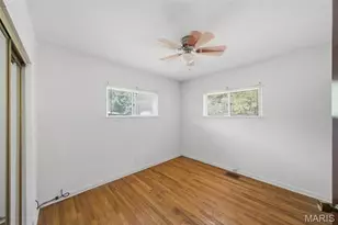 36 Marine Ln, Maryland Heights, MO 63043 - Photo 9