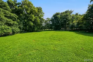 36 Marine Ln, Maryland Heights, MO 63043 - Photo 21