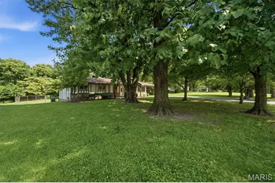 36 Marine Lane, Maryland Heights, MO 63043 - Photo 23
