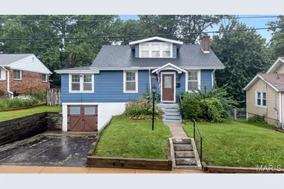 907 N Woodlawn Avenue, Kirkwood, MO 63122 - Photo 1