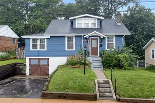 907 N Woodlawn Ave, Kirkwood, MO 63122 - Photo 1
