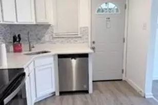 120 Madonna Dr, Saint Louis, MO 63121 - Photo 5