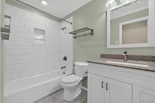 1632 Lochcrest Dr, Chesterfield, MO 63017 - Photo 33
