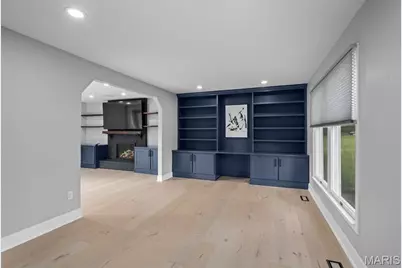 421 Falaise Drive, Saint Louis, MO 63141 - Photo 7