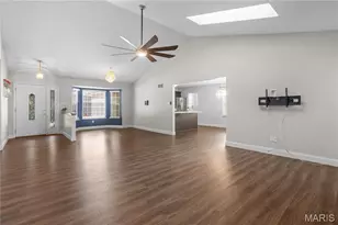 4435 Berkshire Estates Dr, Mehlville, MO 63129 - Photo 7