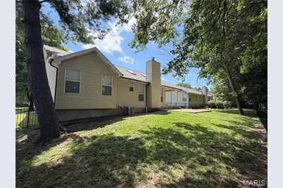 4435 Berkshire Estates Drive, Mehlville, MO 63129 - Photo 3