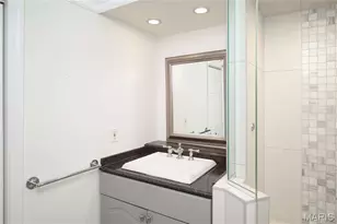 4466 W Pine Blvd, Saint Louis, MO 63108 - Photo 19