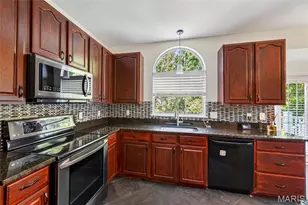 1519 Oakland Hills Dr, O'Fallon, MO 63366 - Photo 13