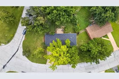 1152 Indian Meadows Drive, Saint Louis, MO 63132 - Photo 29
