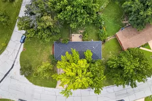 1152 Indian Meadows Dr, Saint Louis, MO 63132 - Photo 29