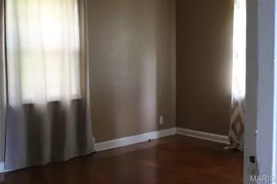 9120 Gast Place, Saint Louis, MO 63137 - Photo 15