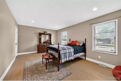 20 Sandalwood Court, Saint Charles, MO 63304 - Photo 7