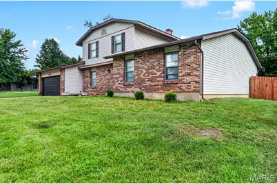20 Sandalwood Court, Saint Charles, MO 63304 - Photo 3