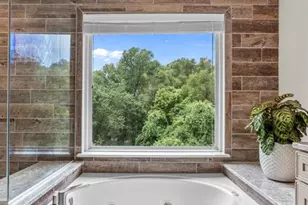 2535 Barrett Springs Dr, Ballwin, MO 63021 - Photo 43