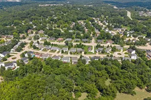 2535 Barrett Springs Dr, Ballwin, MO 63021 - Photo 75