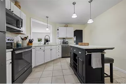 1710 Ridgeview Circle Drive, Ballwin, MO 63021 - Photo 5