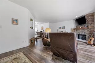 1710 Ridgeview Cir Dr, Ballwin, MO 63021 - Photo 15