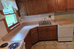 10519 Lilac Ave, Saint Louis, MO 63137 - Photo 7