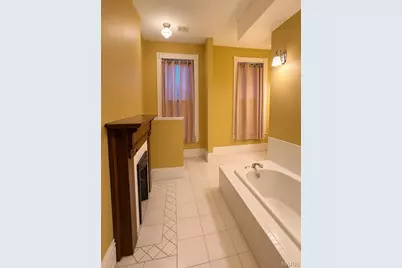 5025 Raymond Avenue, Saint Louis, MO 63113 - Photo 19