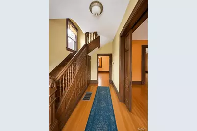 5025 Raymond Avenue, Saint Louis, MO 63113 - Photo 3